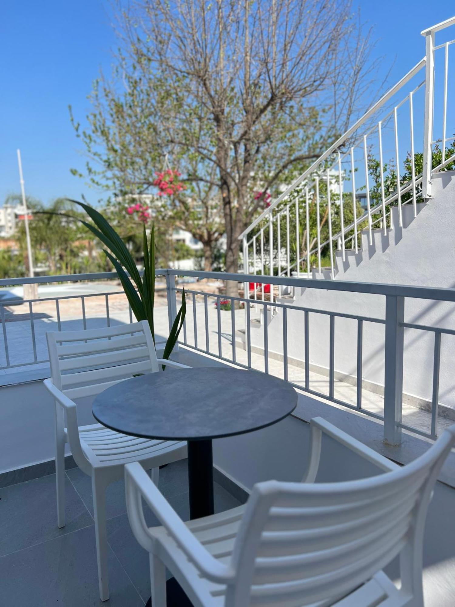 Emar Beachfront Hotel Ksamil Exterior photo